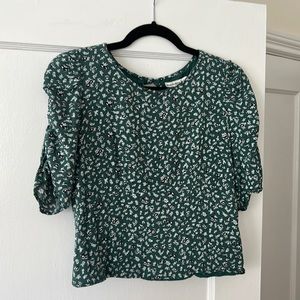 Abercrombie & Fitch // Puff Sleeve Top Size L